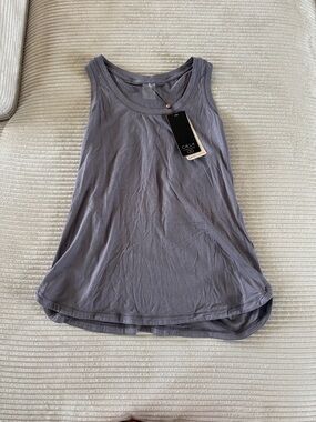 Women's medium Tank